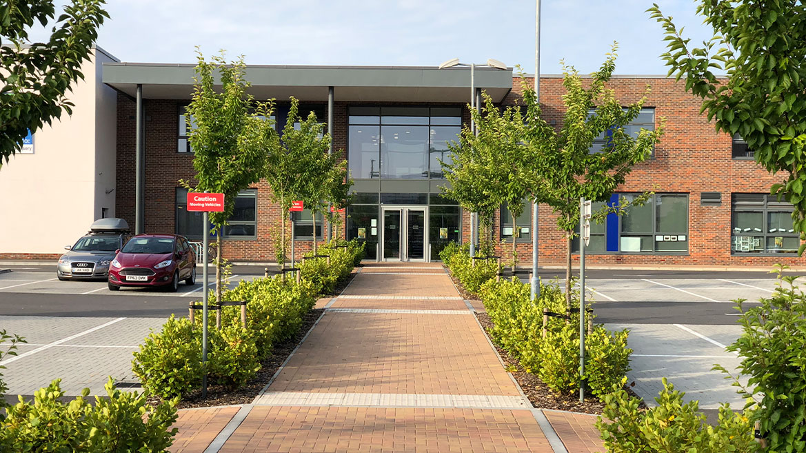 Grounds & Landscape Maintenance in Milton Keynes